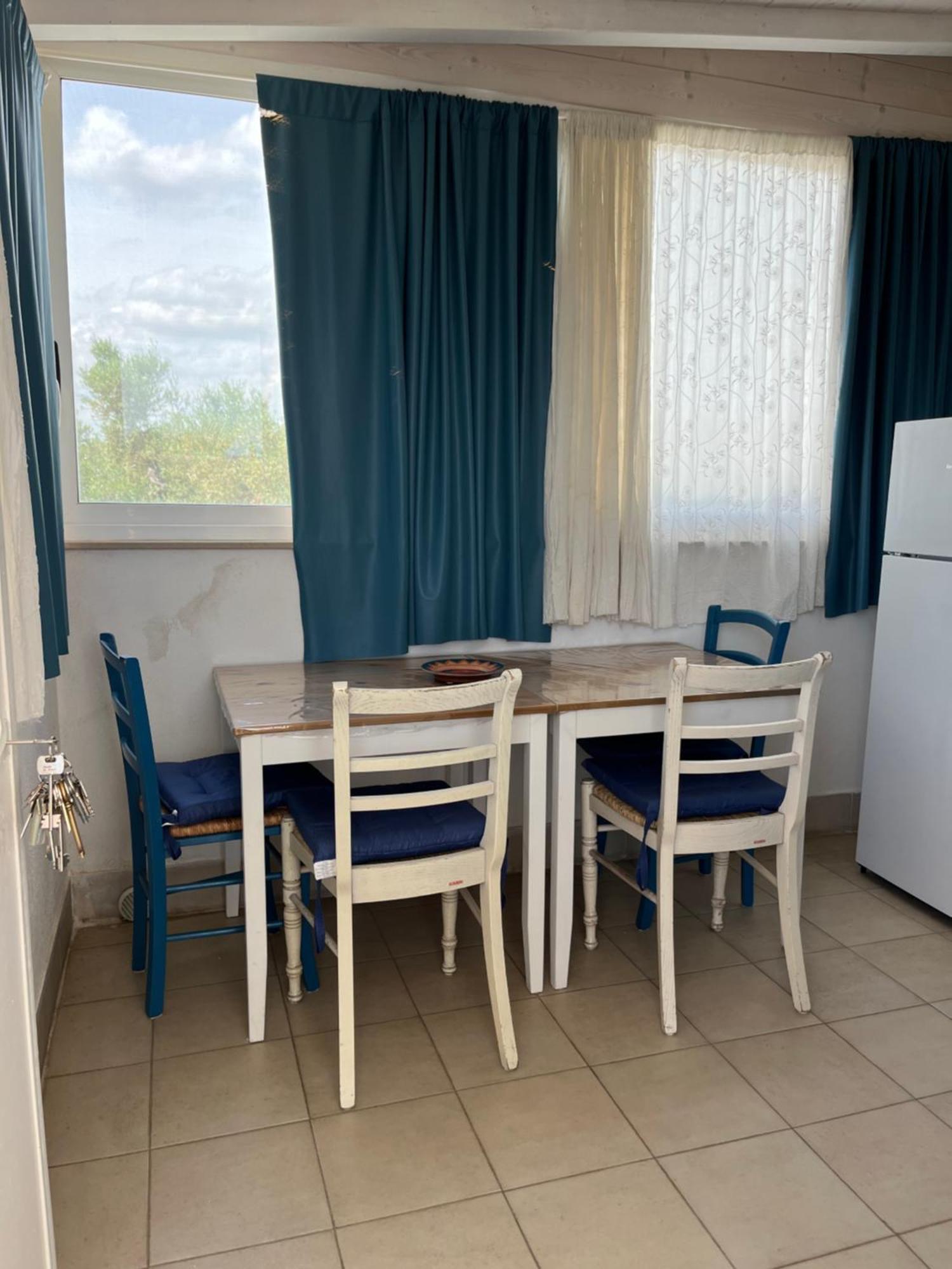 B&B Villa Mediterranee Con Parking Space Trani Eksteriør bilde