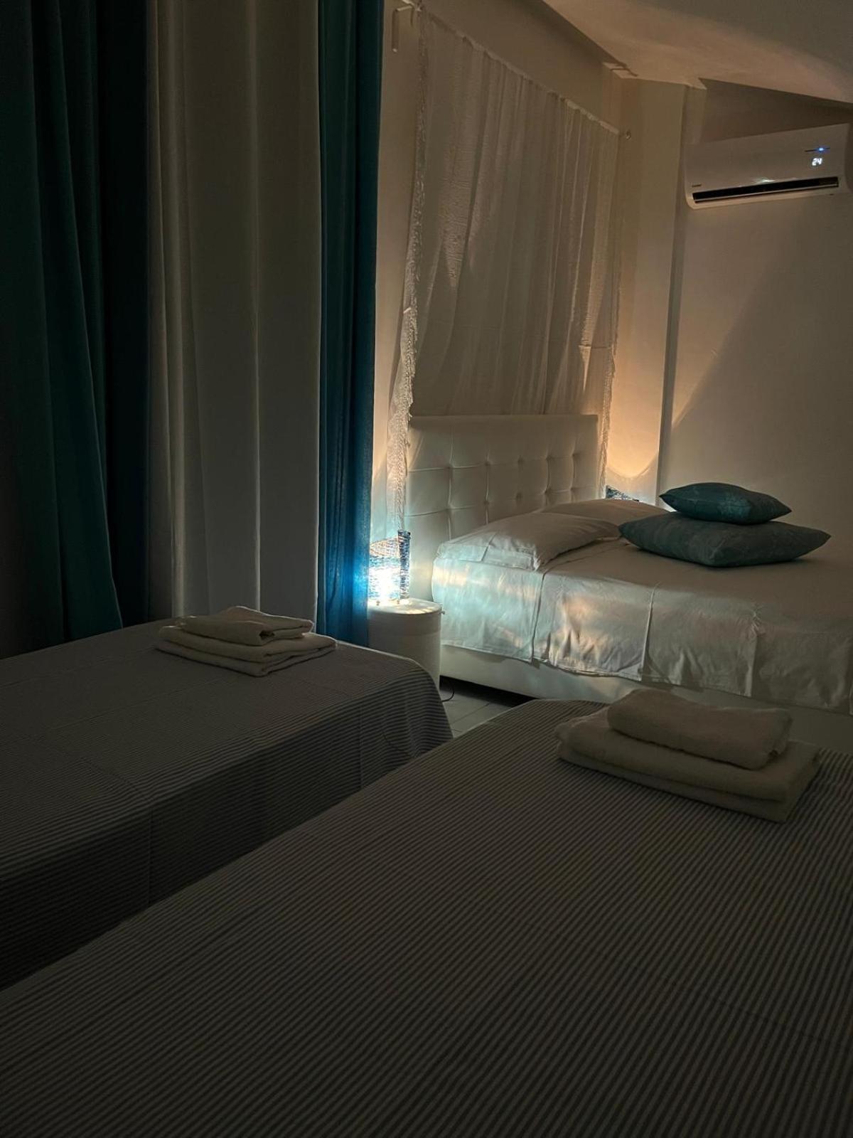 B&B Villa Mediterranee Con Parking Space Trani Eksteriør bilde